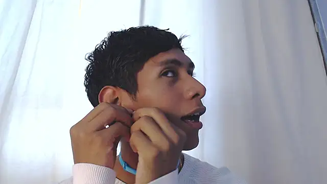 Snapshot of Nick_Collins18 chatting on 11-23-25, 05:13 Nick Collins18 online show from 11-23-25, 05:13