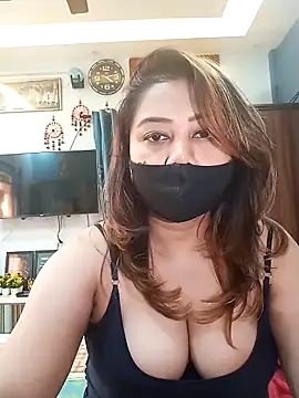 Snapshot of Cute-mona chatting on 02-08-26, 10:40 Cute-mona online show from 02-08-26, 10:40