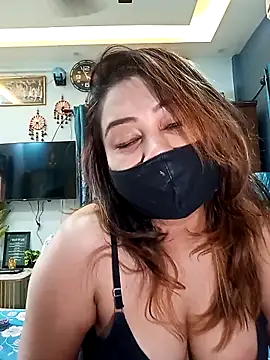 Snapshot of Cute-mona chatting on 02-19-26, 10:22 Cute-mona online show from 02-19-26, 10:22