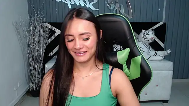 Snapshot of allison_a1 chatting on 12-27-24, 03:53 allison a1 online show from 12-27-24, 03:53