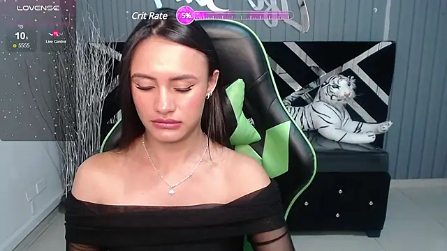 Snapshot of allison_a1 chatting on 01-30-25, 03:33 allison a1 online show from 01-30-25, 03:33