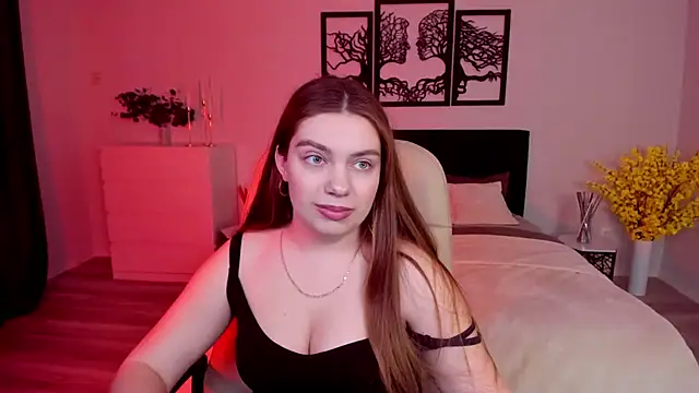 Snapshot of DaniellaLovely chatting on 02-04-25, 12:00 DaniellaLovely online show from 02-04-25, 12:00