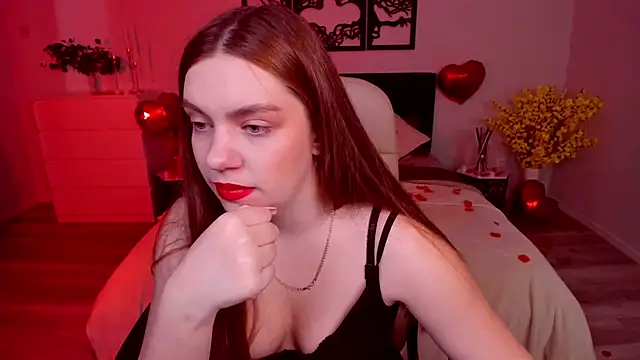 Snapshot of DaniellaLovely chatting on 02-14-25, 11:21 DaniellaLovely online show from 02-14-25, 11:21