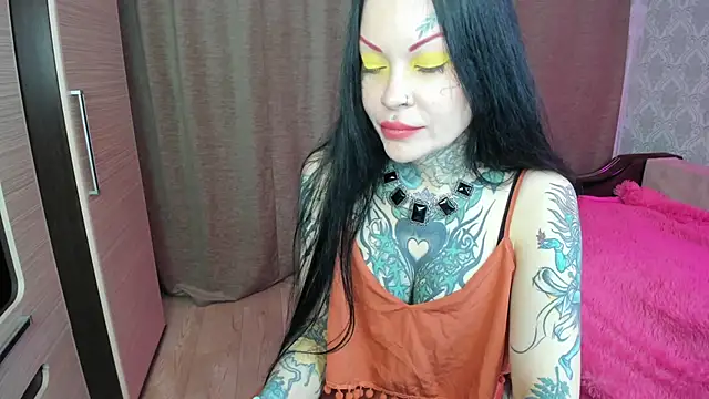 Snapshot of Megan_Black_Moon chatting on 11-15-25, 11:07 Megan Black Moon online show from 11-15-25, 11:07