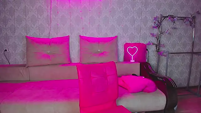 Snapshot of Megan_Black_Moon chatting on 12-02-25, 04:18 Megan Black Moon online show from 12-02-25, 04:18