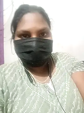 Snapshot of kavinila20 chatting on 12-14-24, 05:18 kavinila20 online show from 12-14-24, 05:18