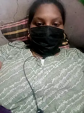 Snapshot of kavinila20 chatting on 12-14-24, 09:18 kavinila20 online show from 12-14-24, 09:18