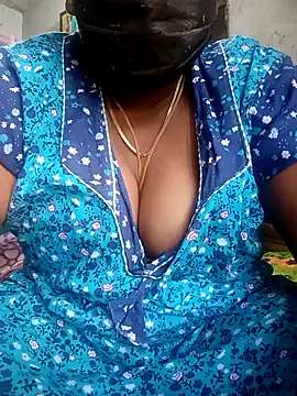 Snapshot of kavinila20 chatting on 02-15-25, 05:09 kavinila20 online show from 02-15-25, 05:09