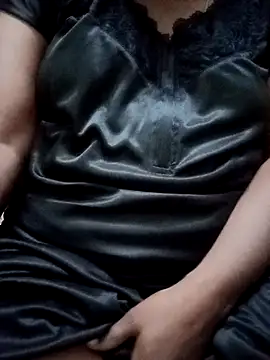 Snapshot of kavinila20 chatting on 12-18-25, 08:26 kavinila20 online show from 12-18-25, 08:26