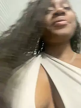 Snapshot of EscorpiLeoncita chatting on 10-03-25, 04:53 EscorpiLeoncita online show from 10-03-25, 04:53