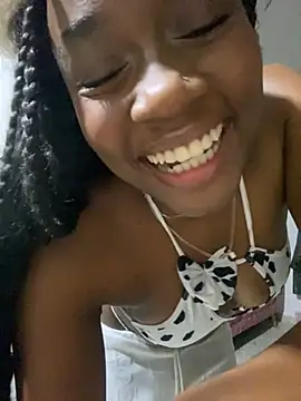 Snapshot of EscorpiLeoncita chatting on 02-07-26, 04:49 EscorpiLeoncita online show from 02-07-26, 04:49