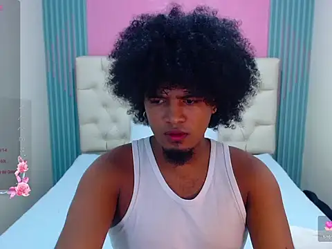 Snapshot of JaicobRuneer chatting on 10-12-25, 12:53 JaicobRuneer online show from 10-12-25, 12:53