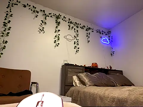 Kittyymaze1 online show from 09-27-25, 01:49