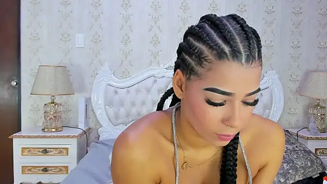 TiaraRosse online show from 03-21-25, 12:06