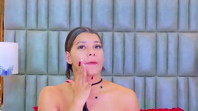 TiaraRosse online show from 03-04-26, 12:00