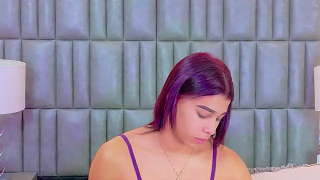 Snapshot of TiaraRosse chatting on 05-18-26, 12:22 TiaraRosse online show from 05-18-26, 12:22