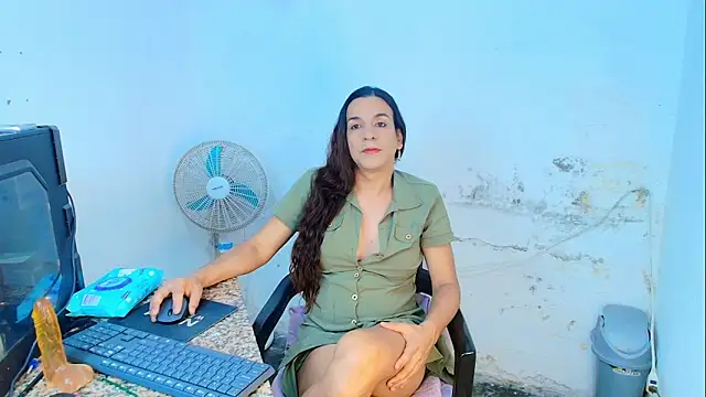 Oh Tique online show from 03-08-26, 01:36