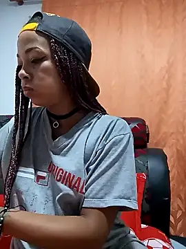 Scarlett lx online show from 12-27-24, 10:37