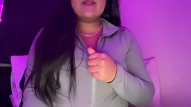 Snapshot of inarahh chatting on 10-27-25, 03:43 inarahh online show from 10-27-25, 03:43