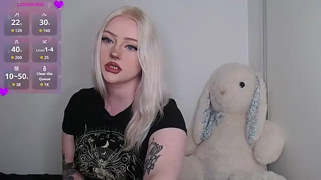 chloe levine online show from 09-20-25, 01:28