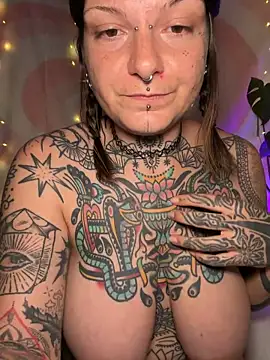 lizzardqueeen online show from 03-15-26, 12:16