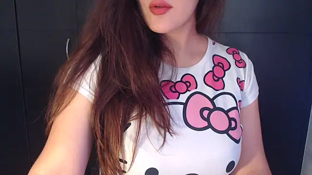 AdharaLujan online show from 03-04-26, 01:39