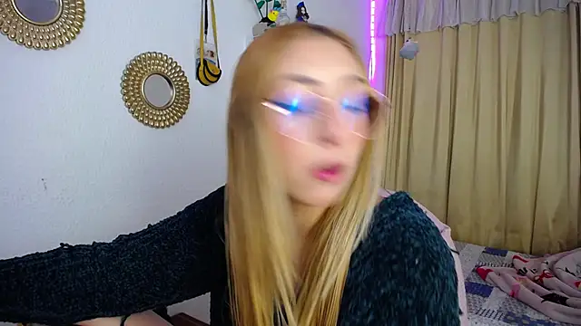 Soffy-brooks online show from 01-20-25, 06:42