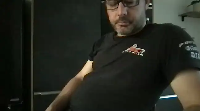 unconnudu21000 online show from 02-10-25, 03:53