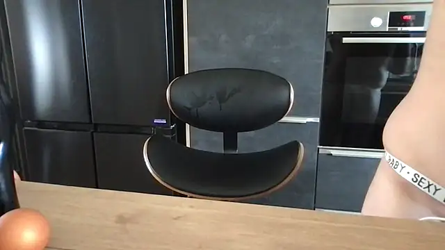 unconnudu21000 online show from 11-04-25, 11:53