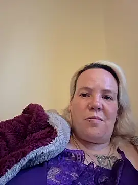 Bigbustedcurvylady online show from 05-18-26, 06:25