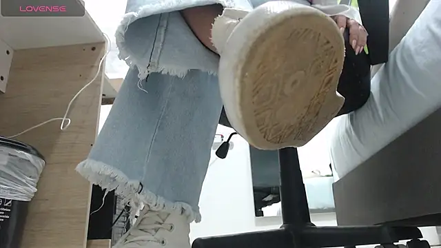 alma fenix online show from 03-14-25, 12:18