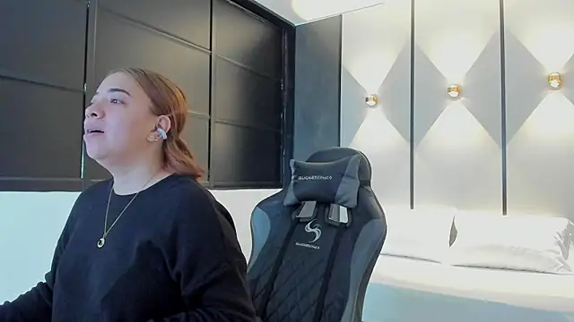 alma fenix online show from 09-10-25, 12:27