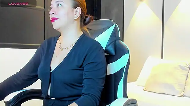 alma fenix online show from 10-14-25, 12:50