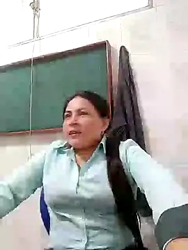 Snapshot of Norve26 chatting on 12-12-24, 01:28 Norve26 online show from 12-12-24, 01:28