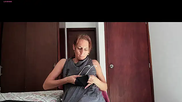 Snapshot of Paty_rouse chatting on 03-17-25, 07:48 Paty rouse online show from 03-17-25, 07:48