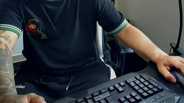 stebankechima online show from 10-19-25, 05:35