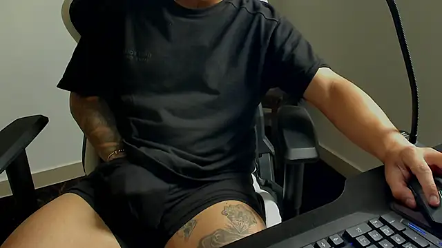 Snapshot of stebankechima chatting on 10-24-25, 05:42 stebankechima online show from 10-24-25, 05:42