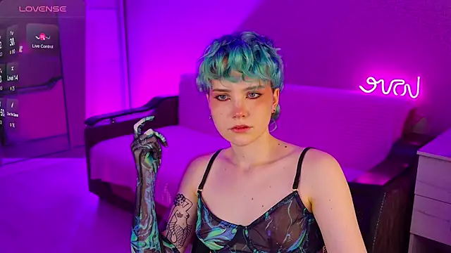 Snapshot of School_Love chatting on 12-03-24, 01:10 School Love online show from 12-03-24, 01:10