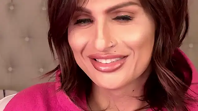 Snapshot of xprettysmilex chatting on 01-22-25, 01:53 xprettysmilex online show from 01-22-25, 01:53