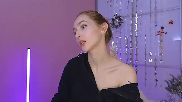 Snapshot of MichaDenver chatting on 12-23-24, 07:41 MichaDenver online show from 12-23-24, 07:41