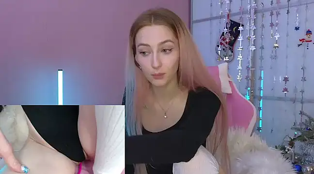 Snapshot of MichaDenver chatting on 01-14-25, 12:22 MichaDenver online show from 01-14-25, 12:22