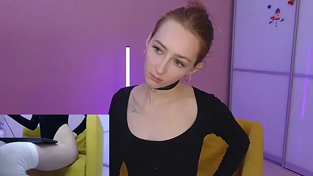 Snapshot of MichaDenver chatting on 03-21-25, 02:18 MichaDenver online show from 03-21-25, 02:18