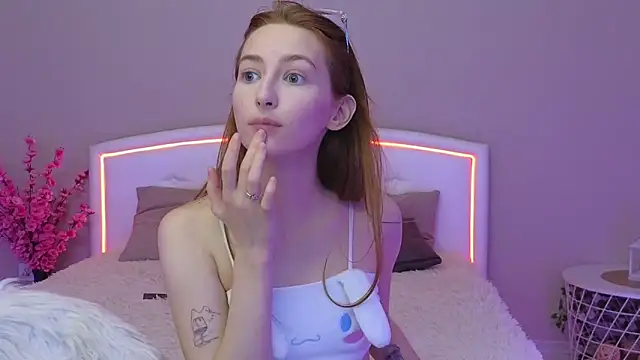 Snapshot of MichaDenver chatting on 11-15-25, 02:24 MichaDenver online show from 11-15-25, 02:24