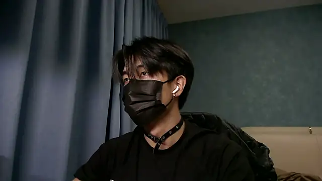 wuzhimao0207 online show from 06-19-26, 11:47