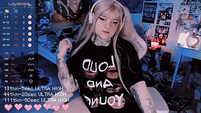 Snapshot of noori__hope chatting on 12-05-25, 08:27 noori hope online show from 12-05-25, 08:27