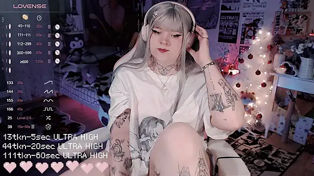 Snapshot of noori__hope chatting on 01-12-26, 10:15 noori hope online show from 01-12-26, 10:15