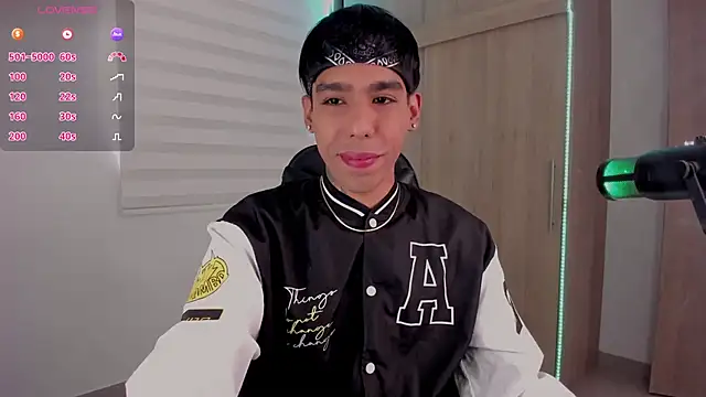 aldrinwhite online show from 01-24-25, 02:19