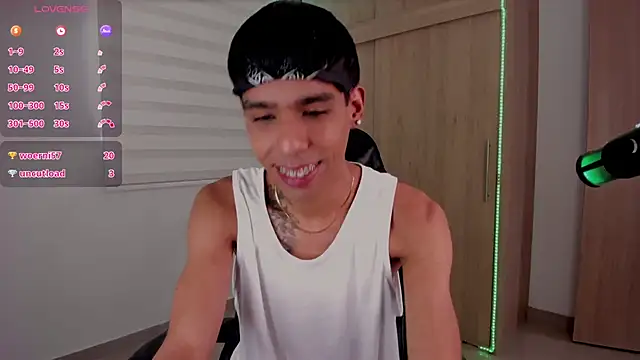 aldrinwhite online show from 01-26-25, 05:13