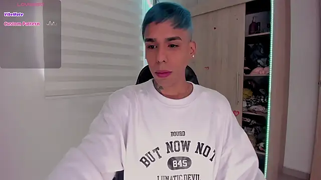 aldrinwhite online show from 02-23-25, 02:46