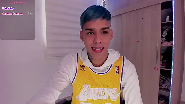 aldrinwhite online show from 03-05-25, 03:40